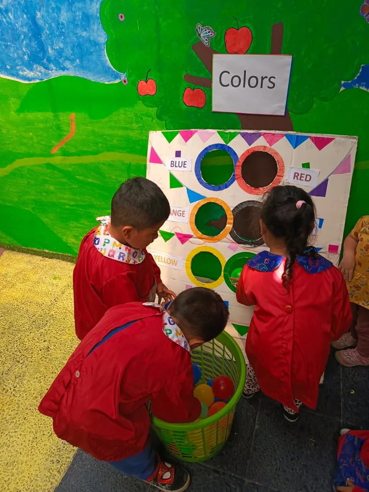Actividades pedagógicas en centro infantil Años Mágicos Quito
