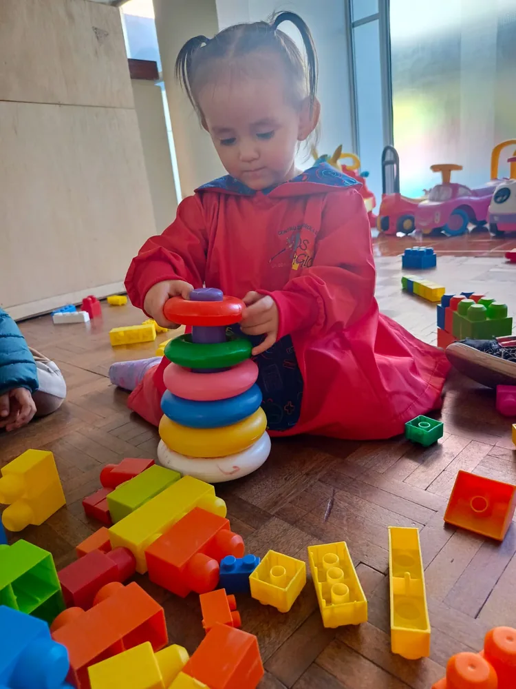 Cuidado profesional de niños en CDI Años Mágicos Quito